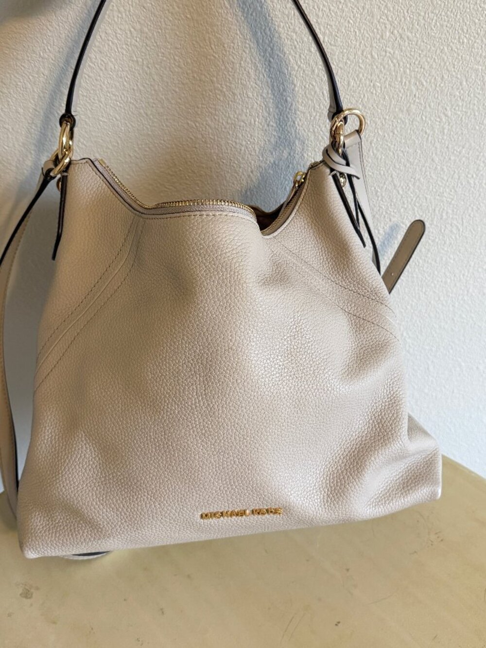 Michael Kors Bag *UNUSED* $375 Leather Shoulder Bag Hobo Convertible